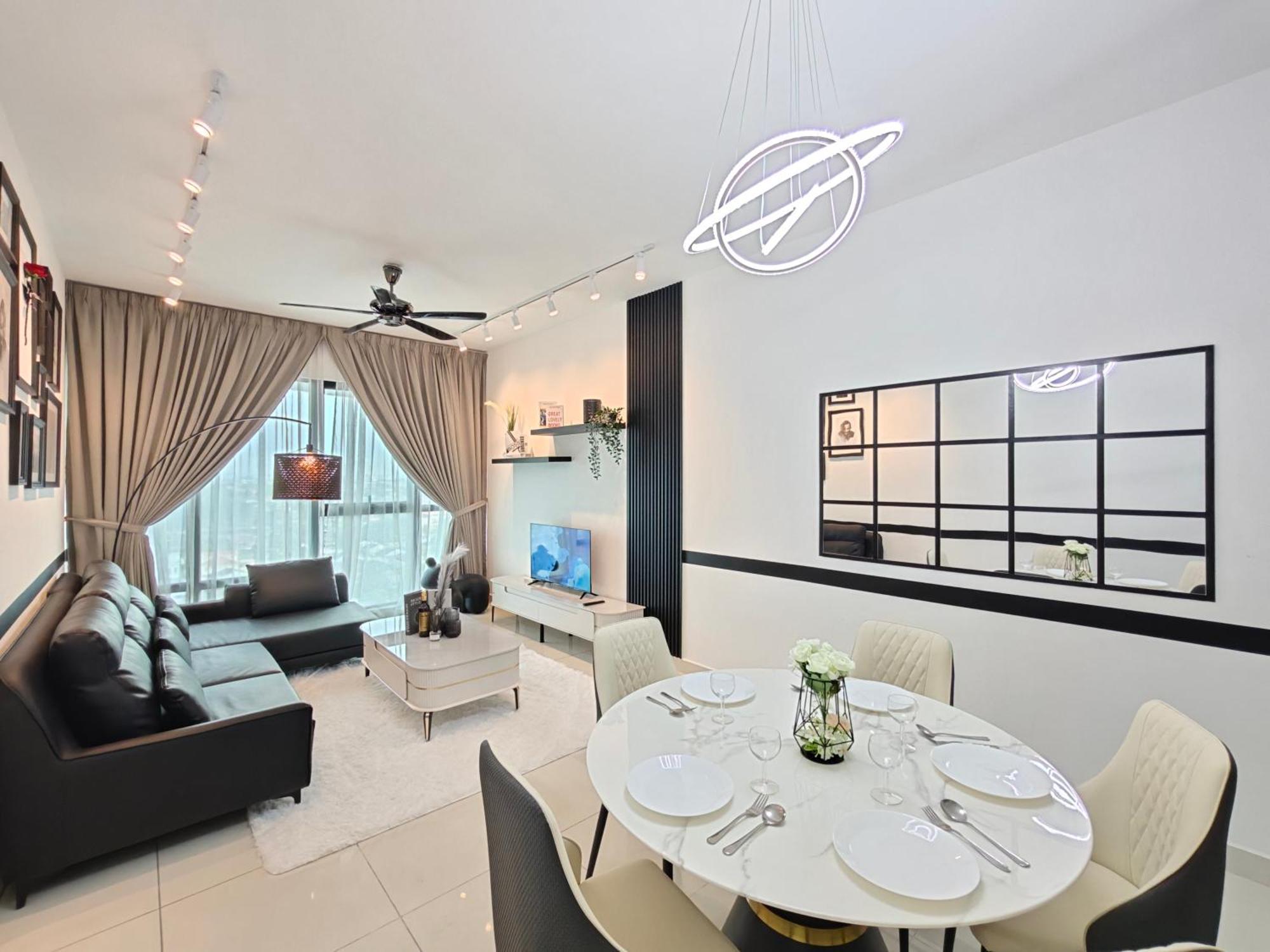 Appartamento Southkey Mosaic By Antlerzone Johor Bahru Esterno foto